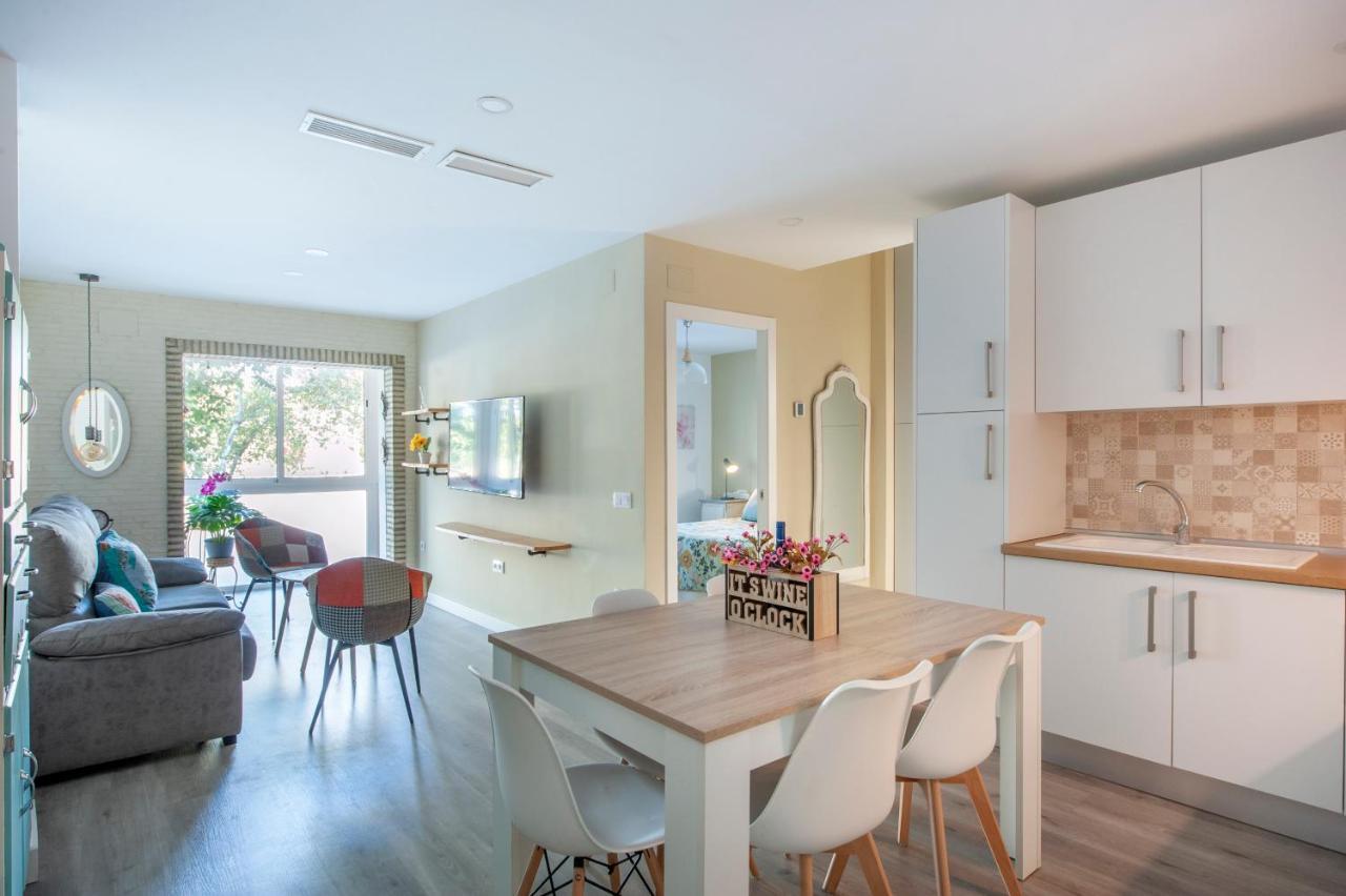 Casa Valentina: Confort Y Luz En Sevilla Centro ภายนอก รูปภาพ